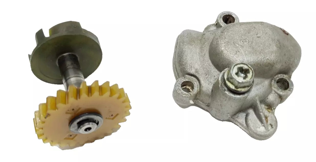 Pompe à eau Yamaha DT125LC 1987 n°12 Réf : 10V-12450-00-00