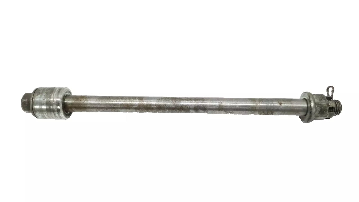 Axe de roue avant Honda CB 125 Twin 1980 Réf : 42301-041-030