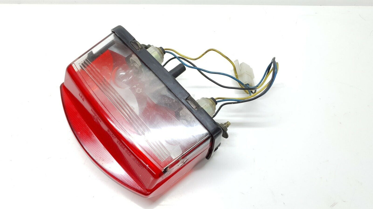 Feu arrière Yamaha 850 TDM 1995 Réf : 3GM-84710-20-00 REAR LIGHT