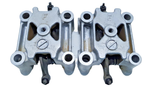 Supports d'arbre à cames Honda CM 125 Twin 1981 n°2 Réf : 12231-399-000