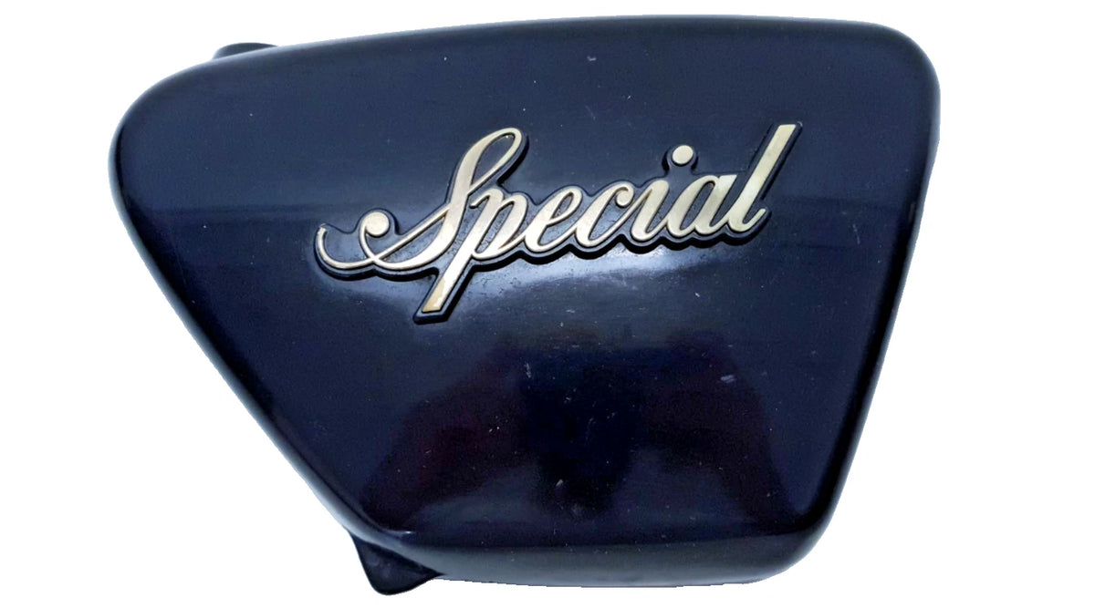 Carénage latéral droit Yamaha XS 400 SE 1981 Réf : 3N6-21721-00-20