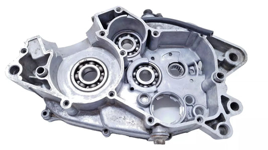 Carter moteur central droit Yamaha DT125LC 1987 n°13 Réf : 10V-15121-02-00