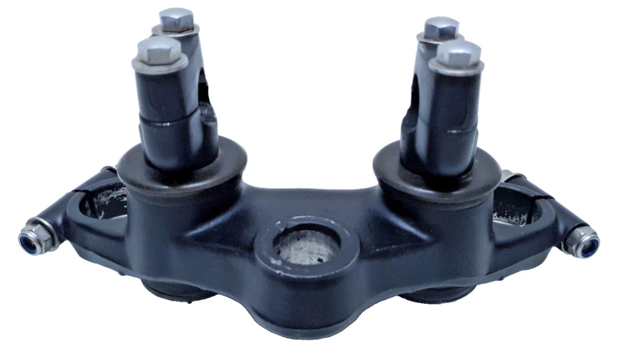 Té de fourche supérieur Yamaha XS 400 SE 1981 Réf : 2L0-23435-00-98