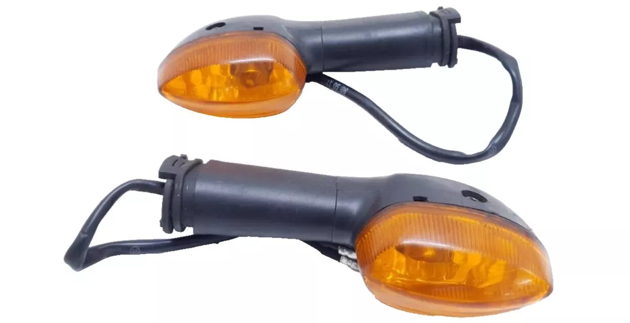 Clignotants arrière Yamaha YBR 125 2010 n°2 Réf : 3D9-H3330-10