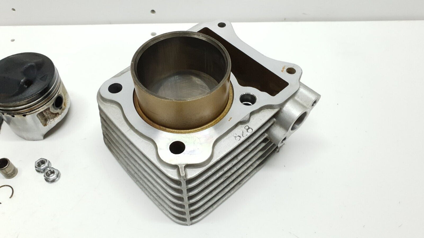 Cylindre & piston 57mm Suzuki GN 125 2001 Réf : 11210-05202-0F0 Cylinder