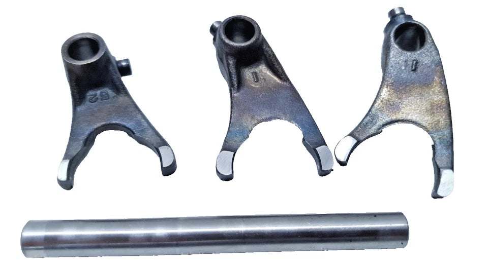Fourchettes de boite de vitesse Kawasaki KMX 125 1988 Réf : 131401247