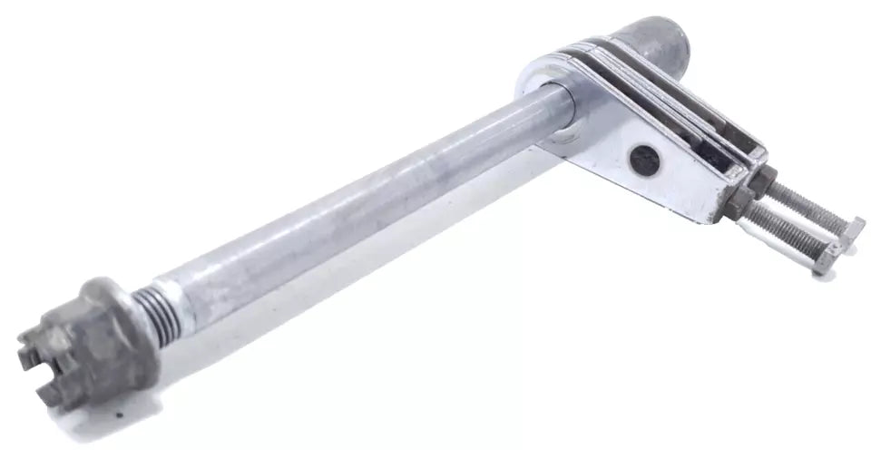 Axe de roue arrière Honda CB 125 T 1981 Réf : 42301-304-972