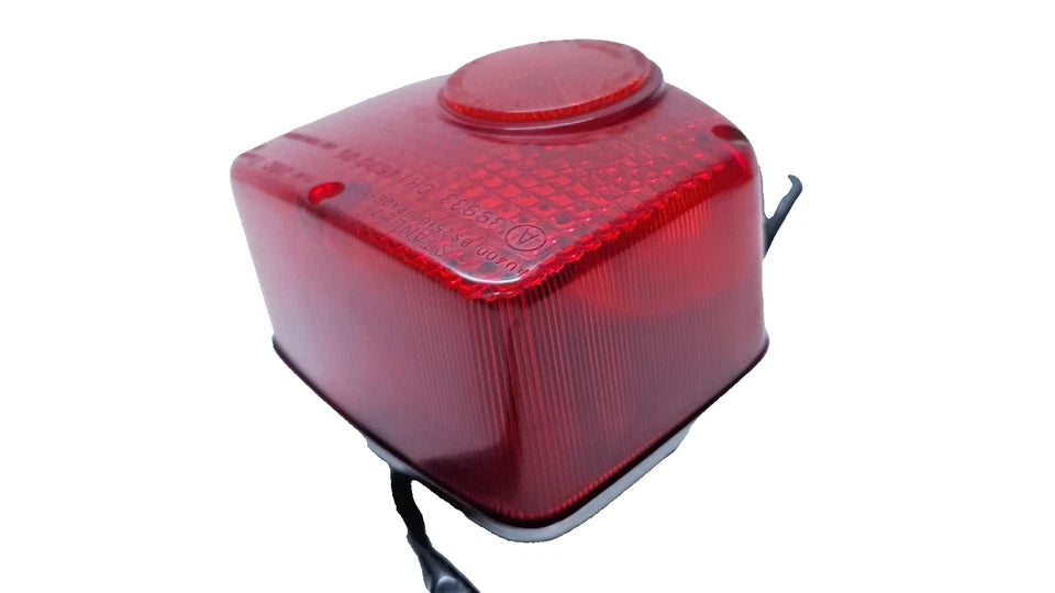 Feu arrière Honda CM 125 T 1980 Réf : 33701-126-721