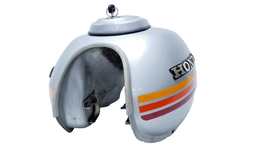 Réservoir d'essence Honda CM 125 T 1980 Réf : 17520-419-305ZA
