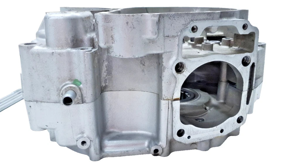 Carters moteur centraux Honda CBF 125 2010 Réf : 11100-KWF-920