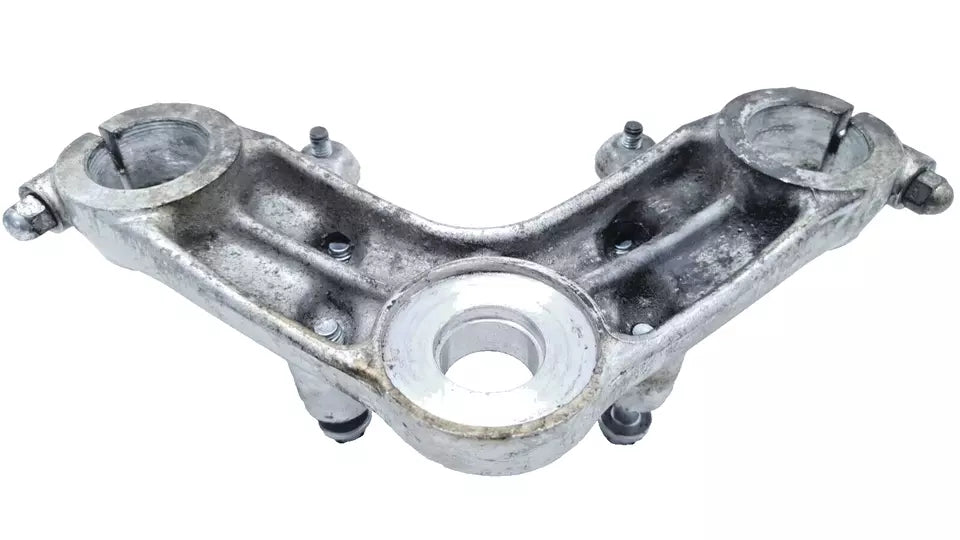 Té de fourche supérieur Honda CM 125 T 1981 Réf : 53231-402-000