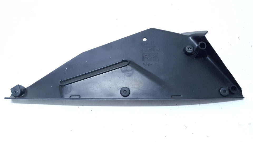 Carénage de grille de radiateur droit Aprilia RS 50 2010 Réf : 00H01802161