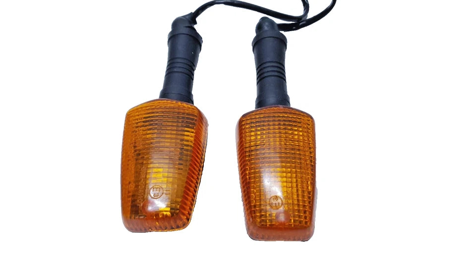 Clignotants arrière Yamaha TDR 125 2002 n°2 Réf : 51J833300000
