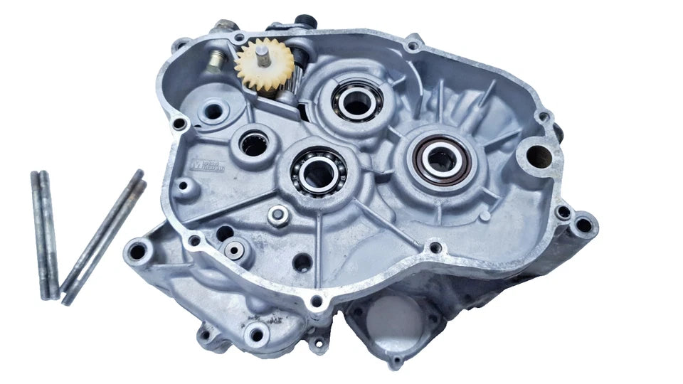 Carters moteur centraux AM6 Yamaha TZR 50 2004 Réf : 5WXE51500000