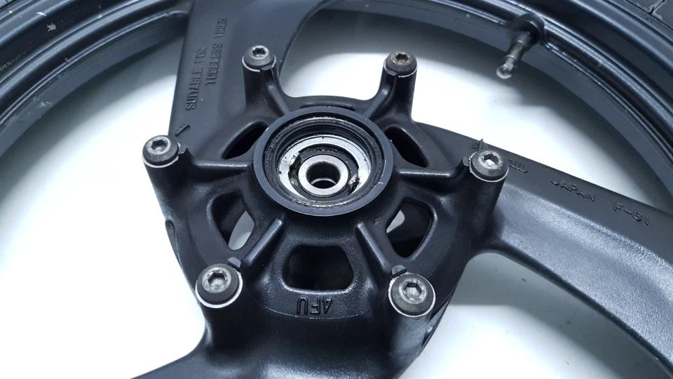 Yamaha TDR 125 1996 front wheel #2 Ref: 4FU25168007B