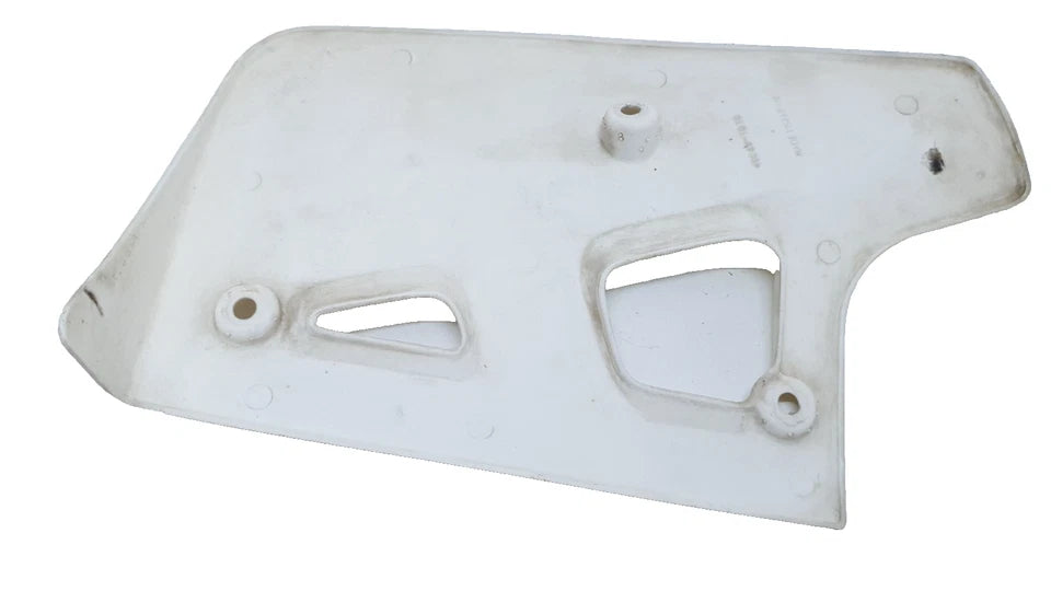 Ouie de radiateur gauche Kawasaki KMX 125 1988 Réf : 4908950476F