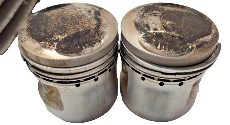 Cylindre & pistons Honda CM 125 Custom 1995 Réf : 12100-KC2-680