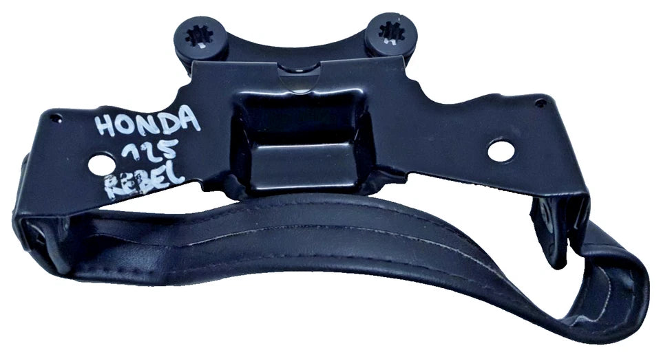 Sangle de selle Honda CA 125 Rebel 1997 Réf : 77210-KEB-620