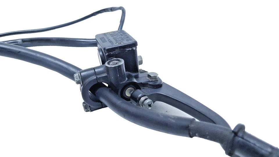 Maître cylindre de frein avant Yamaha TDR 125 2002 n°2 Réf : 5CG2583T1100