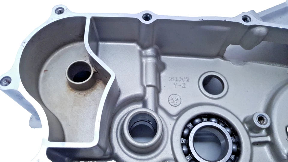 Carter moteur central droit Yamaha XV 125 Virago 2000 Réf : 2UJ151000200