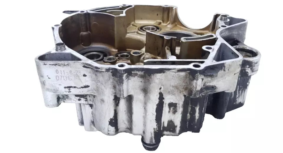 Carter moteur central gauche Yamaha YBR 125 2010 n°2 Réf : 5VL-W1510-11