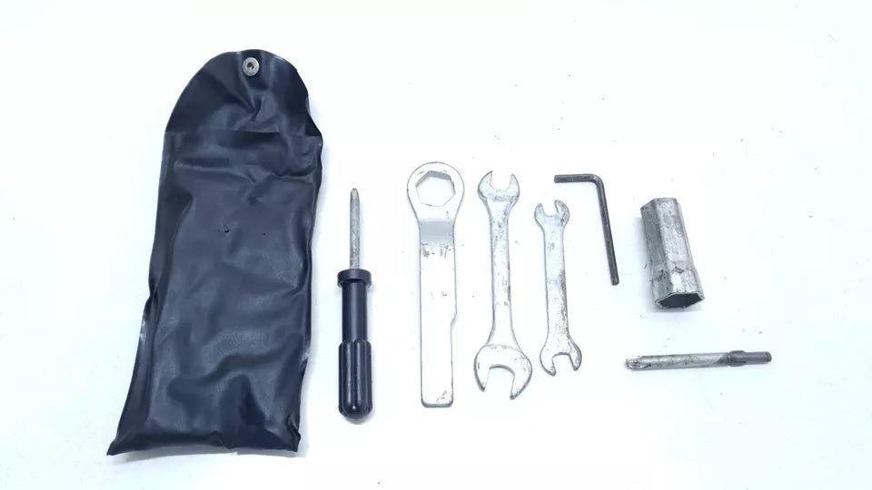 Trousse à outils Yamaha TDR 125 1996 Réf : 1KT-W2810-01-00