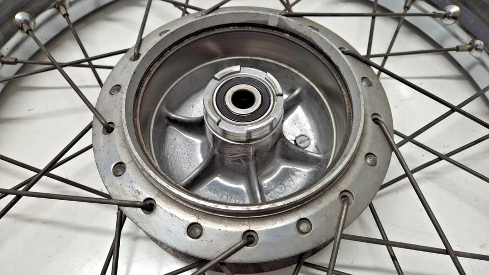 Roue avant Honda CM 125 Custom 1995 Réf : 44650-KC2-305