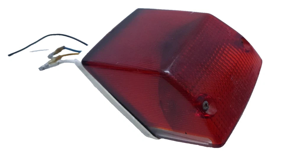 Feu arrière Yamaha DT125R 1997 n°2 Réf : 34Y84710E100