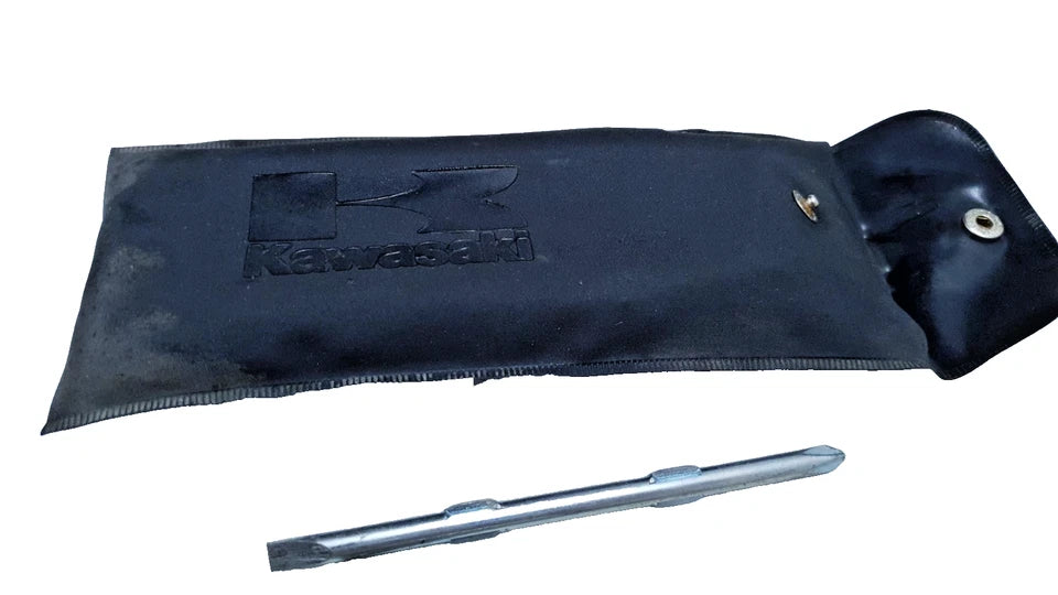 Trousse à outils Kawasaki KMX 125 1988 Réf : 560071330
