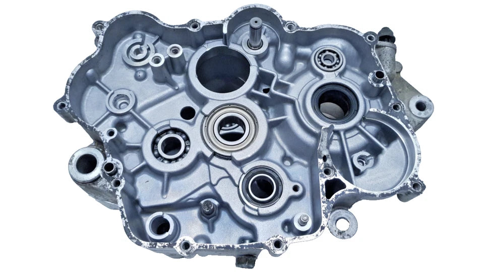 Carters moteur centraux Kawasaki KMX 125 1988 Réf : 140021487