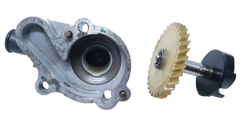 Pompe à eau Yamaha TZR 50 2009 Réf : 13CE24220000
