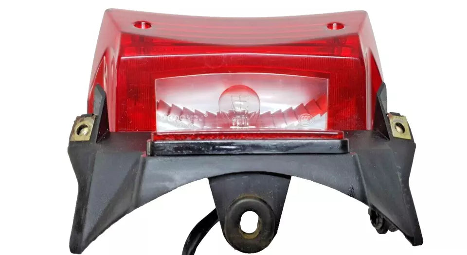 Feu arrière Yamaha YBR 125 2010 Réf : 18C-H4700-01