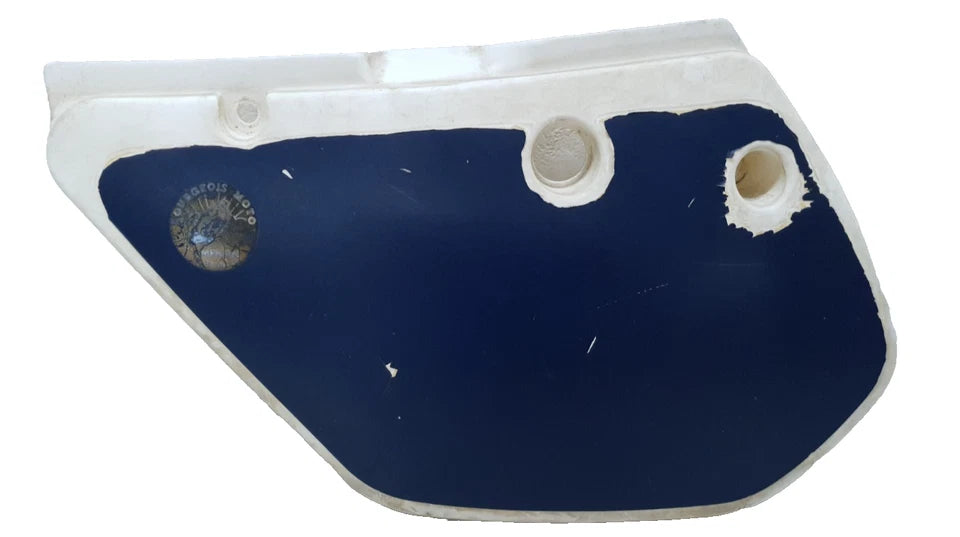Carénage latéral gauche Kawasaki KMX 125 1988 Réf : 3600254776F