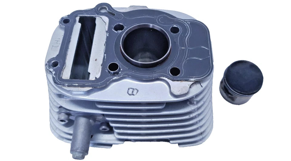 Cylindre & piston 2-2 Yamaha XV 125 Virago 2000 Réf : 4RF113200000