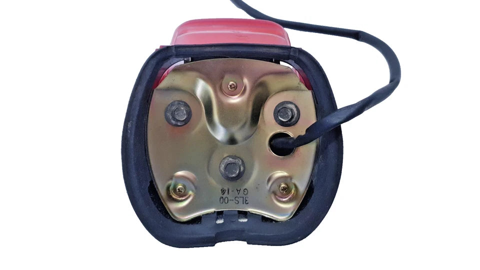 Feu arrière Yamaha XV 125 Virago 2000 Réf : 5AJ847000000