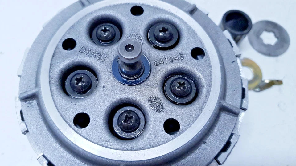 Embrayage Derbi Senda DRD X-Treme 50 2006 Réf : 847098