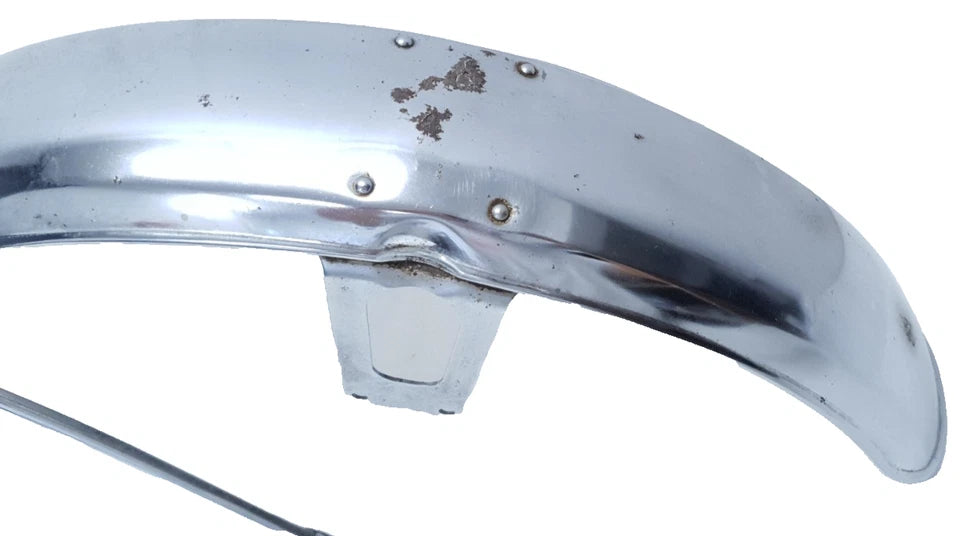 Garde boue avant Honda CM 125 T 1980 Réf : 61100-419-000