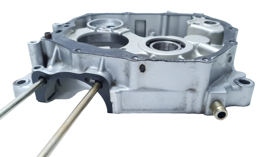 Carter moteur central droit Kymco Stryker 125 2001