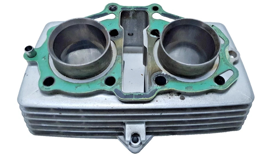 Cylindre et pistons 44mm Honda CA 125 Rebel 1997 Réf : 12100-KC2-681