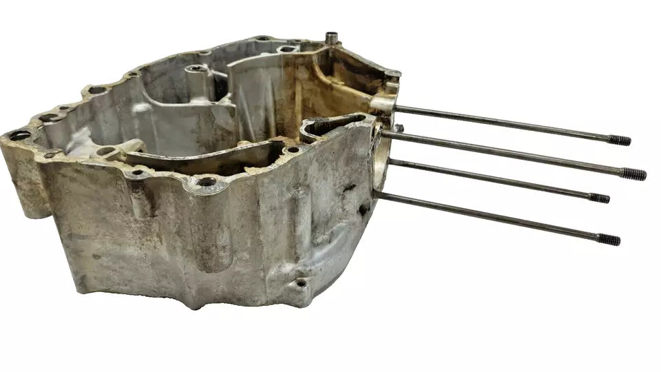 Carter moteur central D Honda CM 125 Custom 1986 Réf : 11100-KC2-000