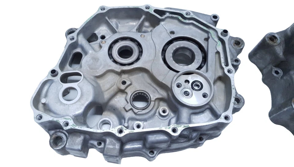 Carters moteur centraux Honda CLR 125 CityFly 2001 Réf : 11100-KFB-000