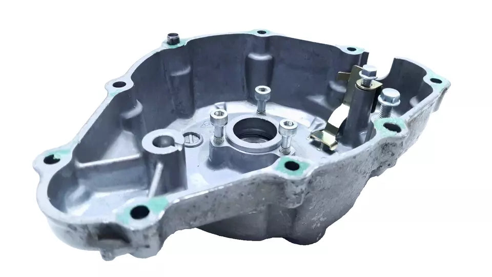 Carter d'allumage Honda CBR 125 2004 n°2 Réf : 11341-KPP-900
