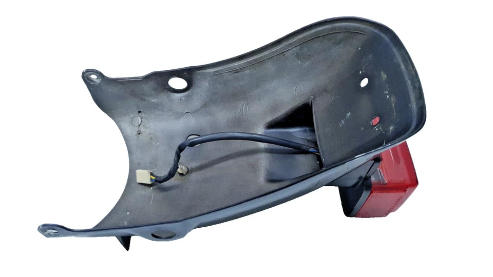 Garde boue et feu arrière Yamaha SR 125 1993 Réf : 10F8470021FF