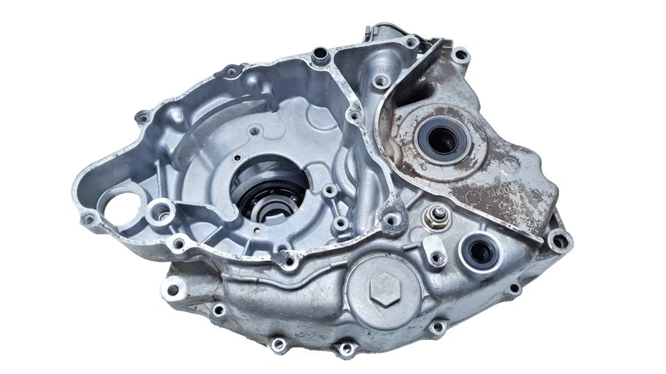 Carters moteur centraux Yamaha SR 125 1993 Réf : 5N0151000000