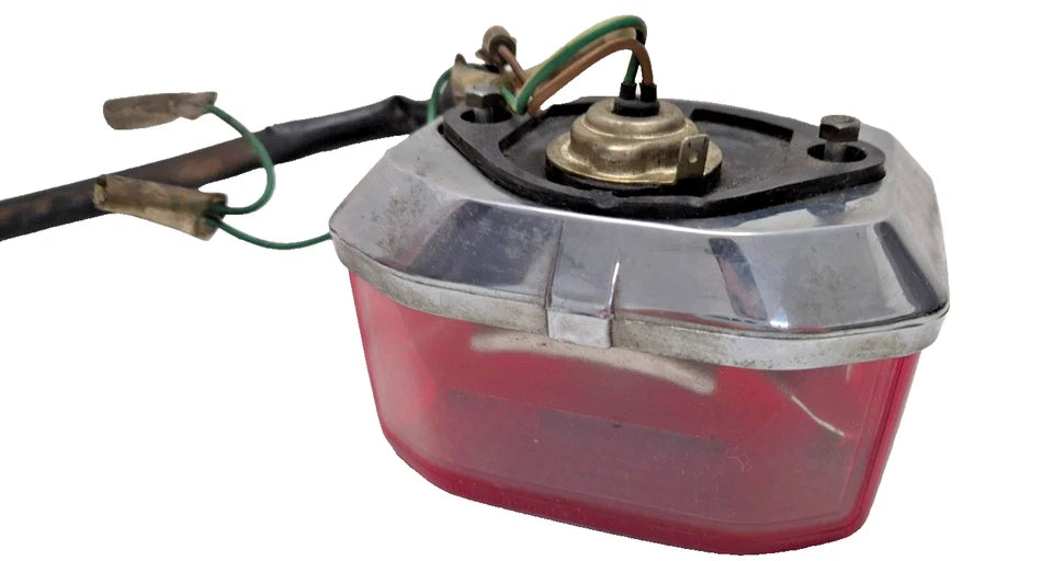 Phare arrière Honda CM 125 Custom 1995 Réf : 33701-KB4-612