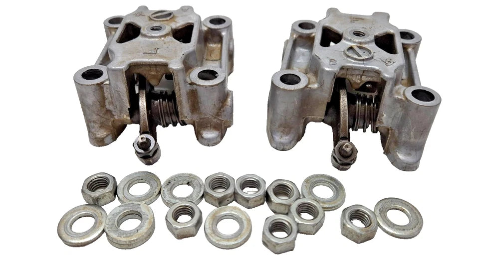 Supports d'arbre à cames Honda CM 125 Custom 1995 Réf : 12231-399-000