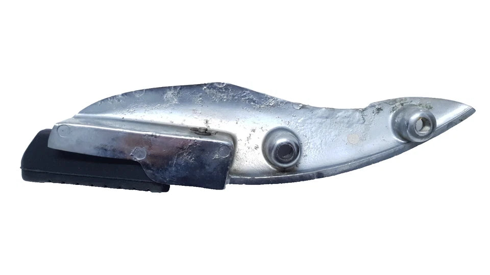 Repose-pied arrière droit Kymco Zing 125 1997 Réf : 50711KKAK900F1A