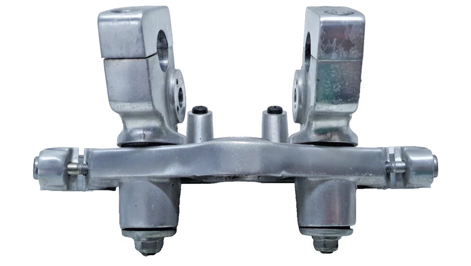 Té de fourche supérieur Honda CA 125 Rebel 1997 Réf : 53230-KEB-621