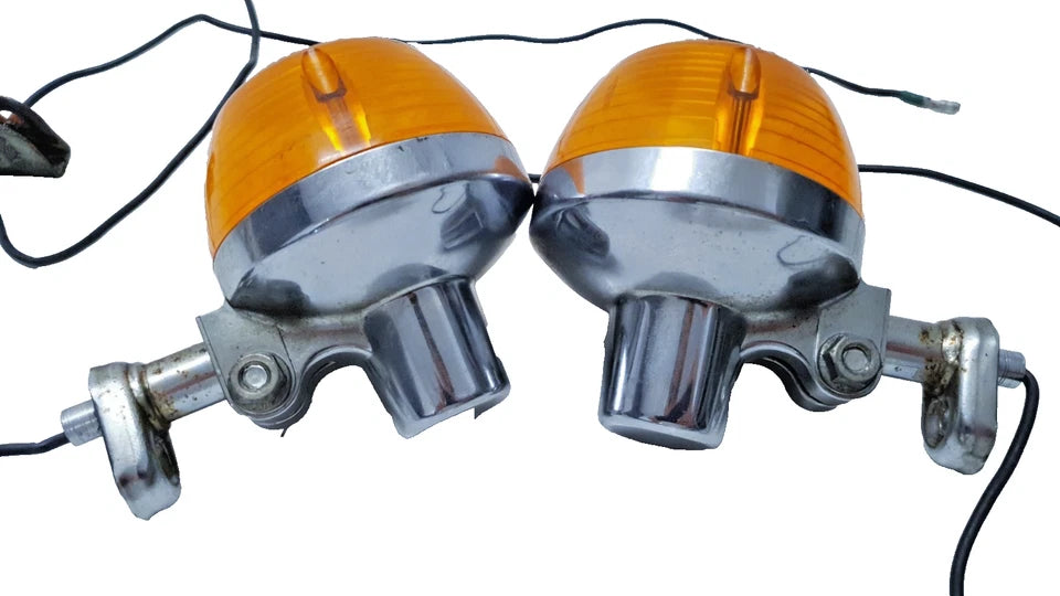Clignotants arrière Honda CM 125 T 1980 Réf : 33650-424-720