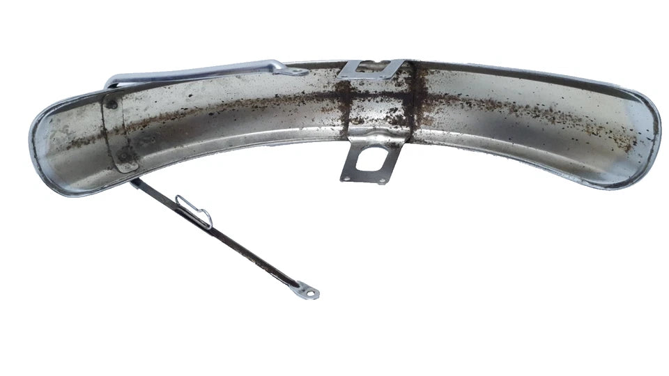 Garde boue avant Honda CM 125 T 1980 Réf : 61100-419-000